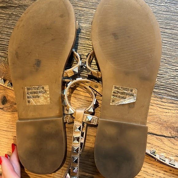 Steve Madden Studded Travel Flat Sandal Size 6 - Picture 4 of 4